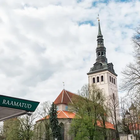 2Br 98M2 Apartment In Old Town With View And Free Parking! Tallinn Exterior photo