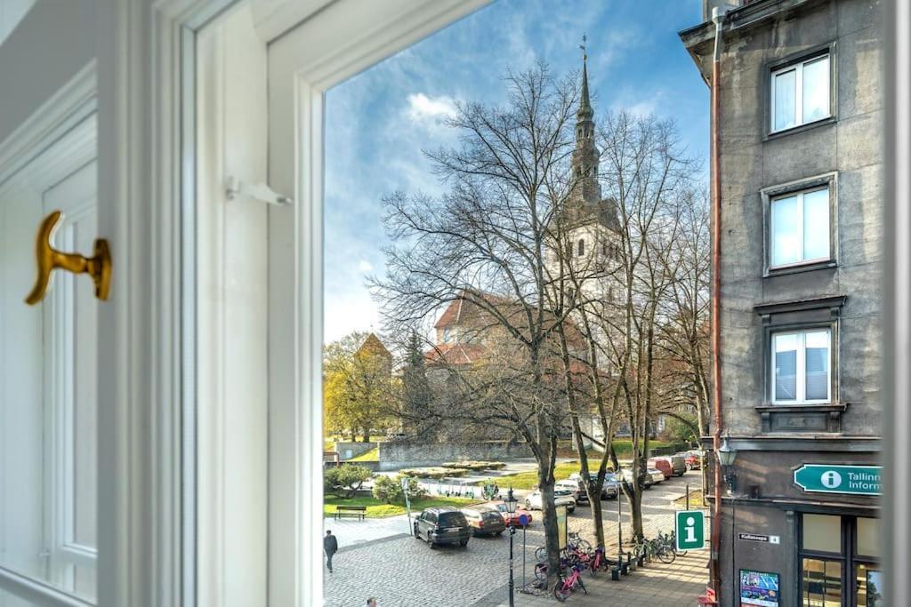 Dzīvoklis 2br 98m2 In Old Town With View And Free Parking! Tallinn